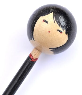 Kanzashi kokeshi – szpilka do włosów