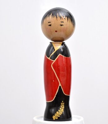 Lalka drewniana w stylu kokeshi – Momoko – 13 cm