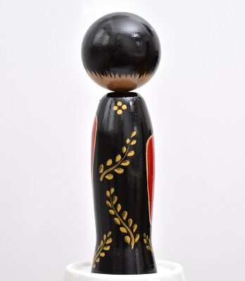 Lalka drewniana w stylu kokeshi – Kanako – 13 cm