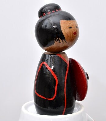 Lalka drewniana w stylu kokeshi – Chiemi – 10,5 cm