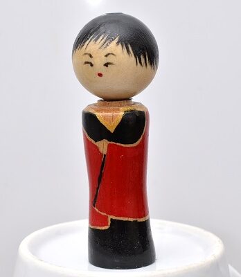 Drewniana laleczka w stylu kokeshi – Haruko – 7,5 cm